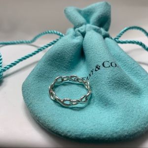 TIFFANY & CO INFINITY NARROW BAND